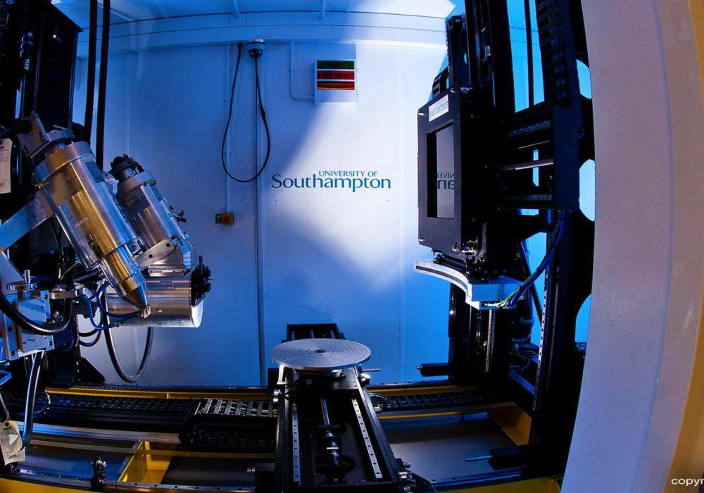 Custom 450/225 kVp Hutch